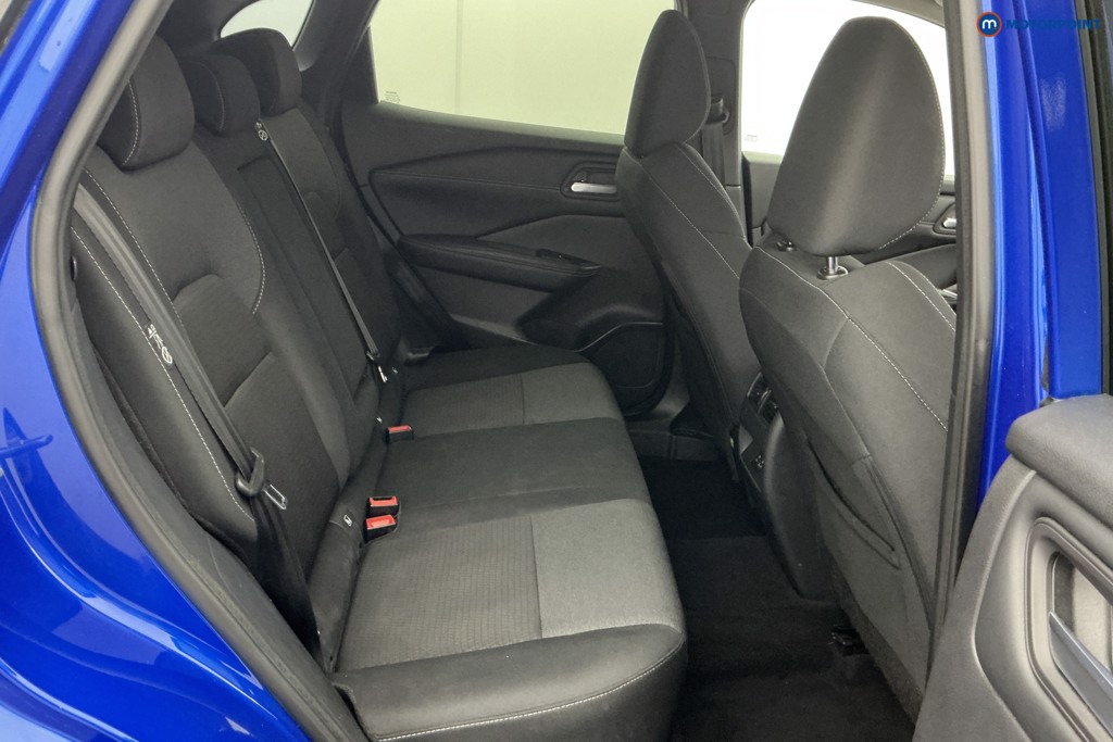 Nissan Qashqai N-Connecta Manual Petrol SUV - Stock Number (1616593) - 6th supplementary image