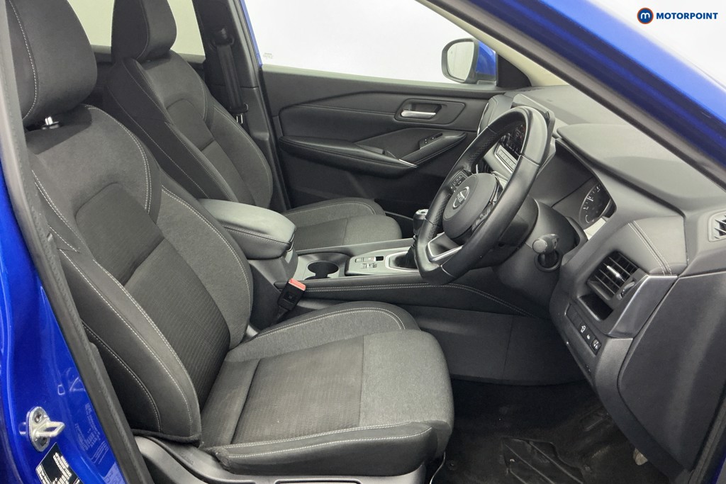 Nissan Qashqai N-Connecta Manual Petrol SUV - Stock Number (1616593) - 7th supplementary image