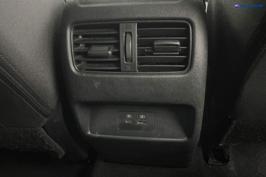 Nissan Qashqai N-Connecta Manual Petrol SUV - Stock Number (1616593) - 15th supplementary image