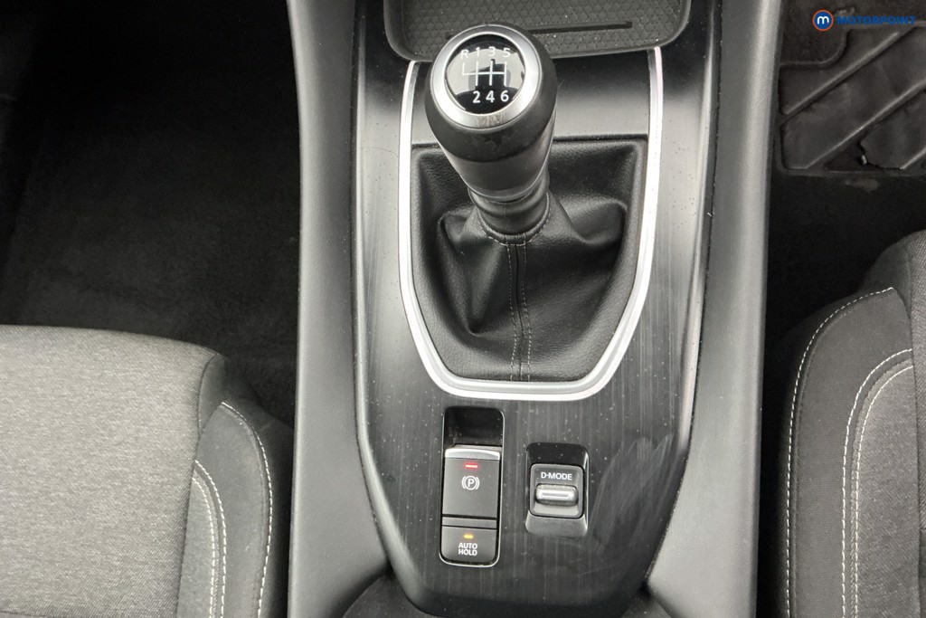 Nissan Qashqai N-Connecta Manual Petrol SUV - Stock Number (1616593) - 18th supplementary image