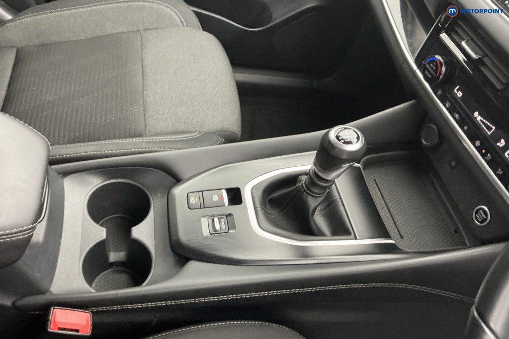 Nissan Qashqai N-Connecta Manual Petrol SUV - Stock Number (1616593) - 21st supplementary image