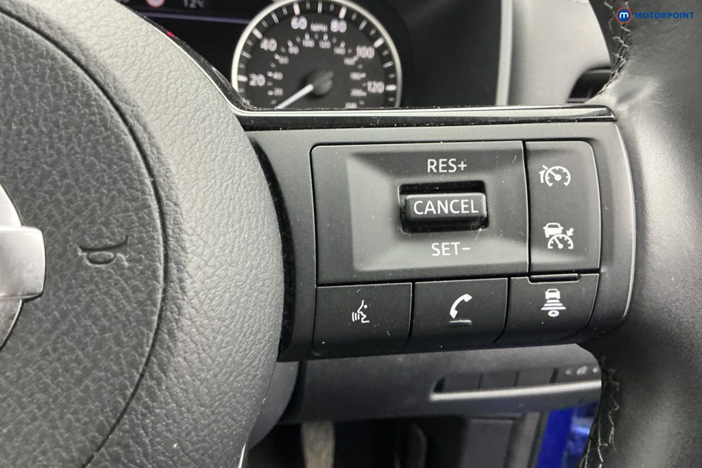 Nissan Qashqai N-Connecta Manual Petrol SUV - Stock Number (1616593) - 25th supplementary image