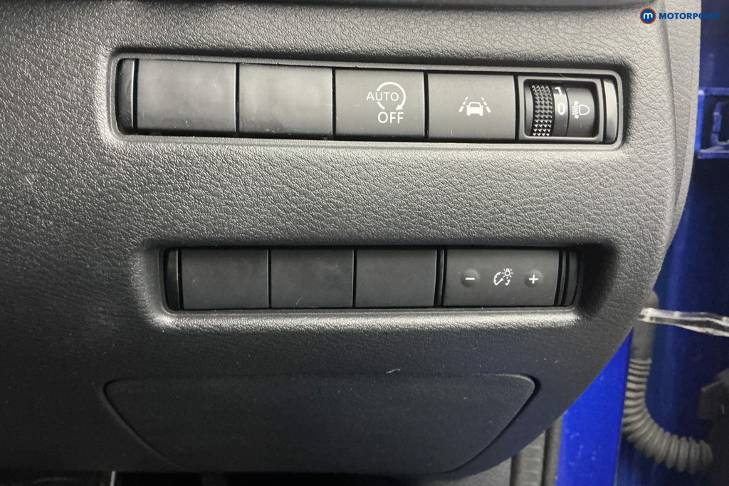 Nissan Qashqai N-Connecta Manual Petrol SUV - Stock Number (1616593) - 26th supplementary image