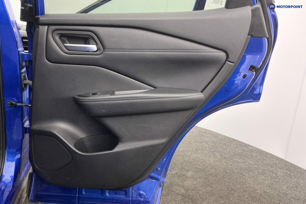 Nissan Qashqai N-Connecta Manual Petrol SUV - Stock Number (1616593) - 29th supplementary image