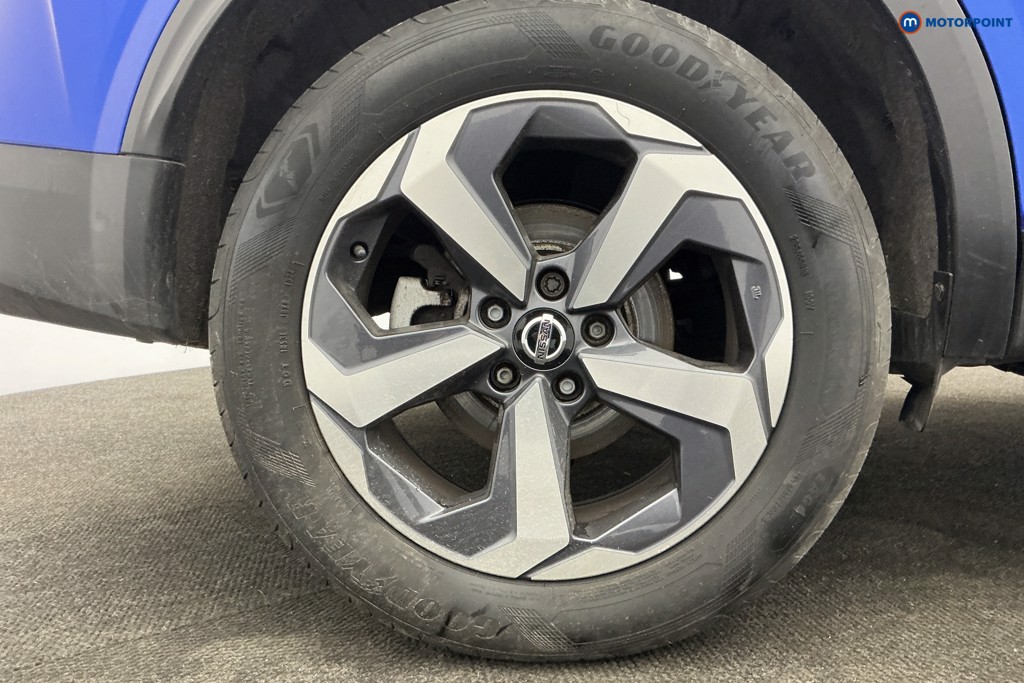Nissan Qashqai N-Connecta Manual Petrol SUV - Stock Number (1616593) - 38th supplementary image