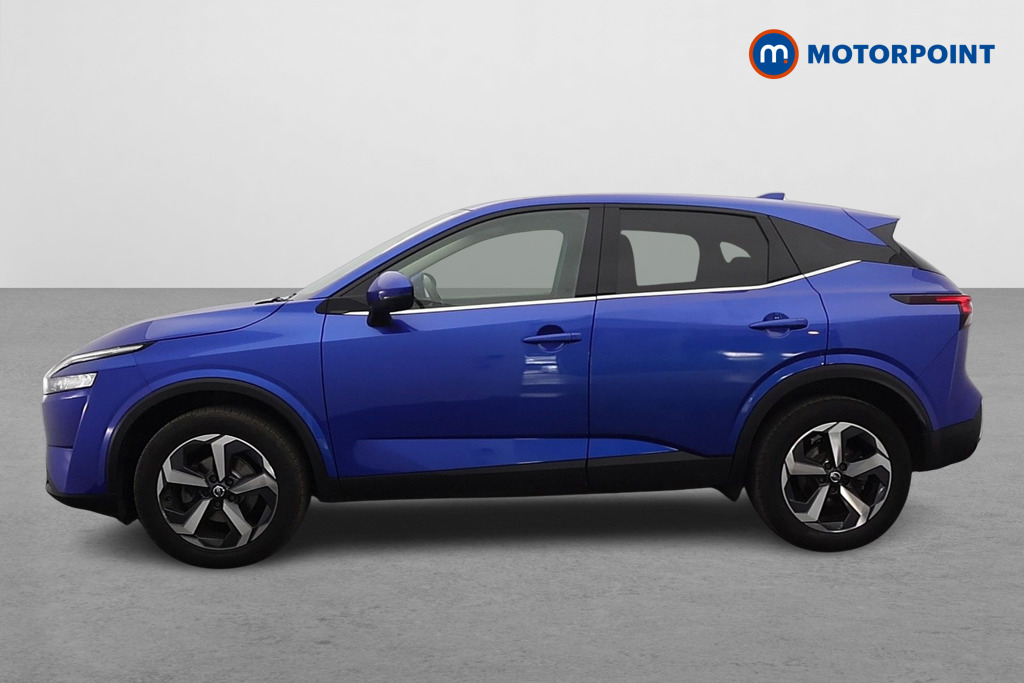 Nissan Qashqai N-Connecta Manual Petrol SUV - Stock Number (1616593) - Passenger side