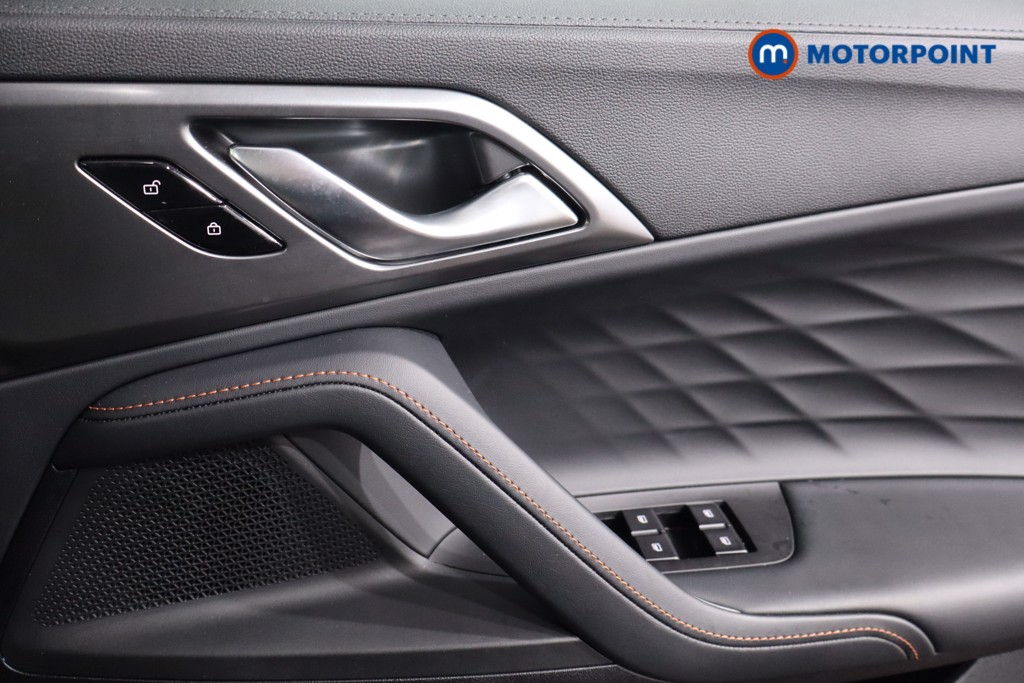 Mg Motor Uk HS SE Automatic Petrol-Electric Hybrid SUV - Stock Number (1616651) - 18th supplementary image