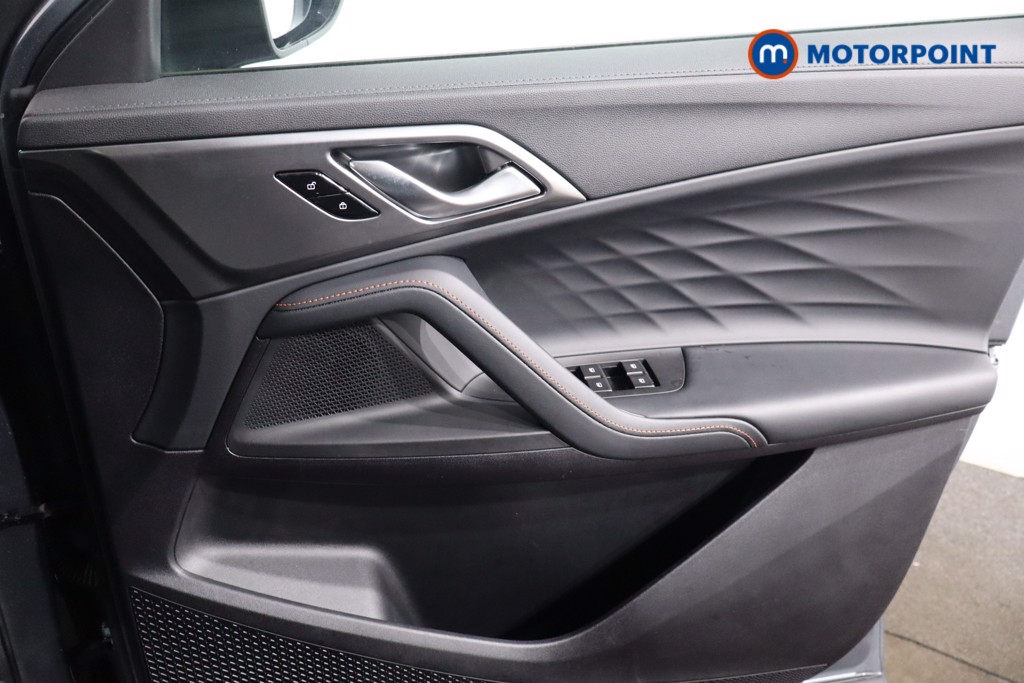 Mg Motor Uk HS SE Automatic Petrol-Electric Hybrid SUV - Stock Number (1616651) - 19th supplementary image