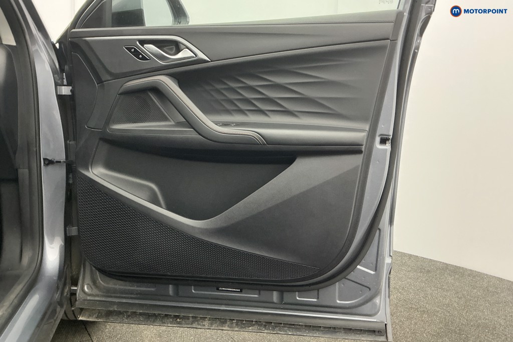 Mg Motor Uk HS SE Automatic Petrol-Electric Hybrid SUV - Stock Number (1616686) - 27th supplementary image