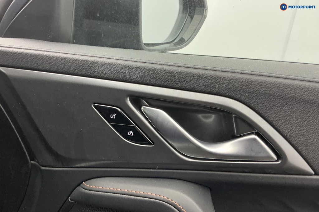 Mg Motor Uk HS SE Automatic Petrol-Electric Hybrid SUV - Stock Number (1616686) - 29th supplementary image