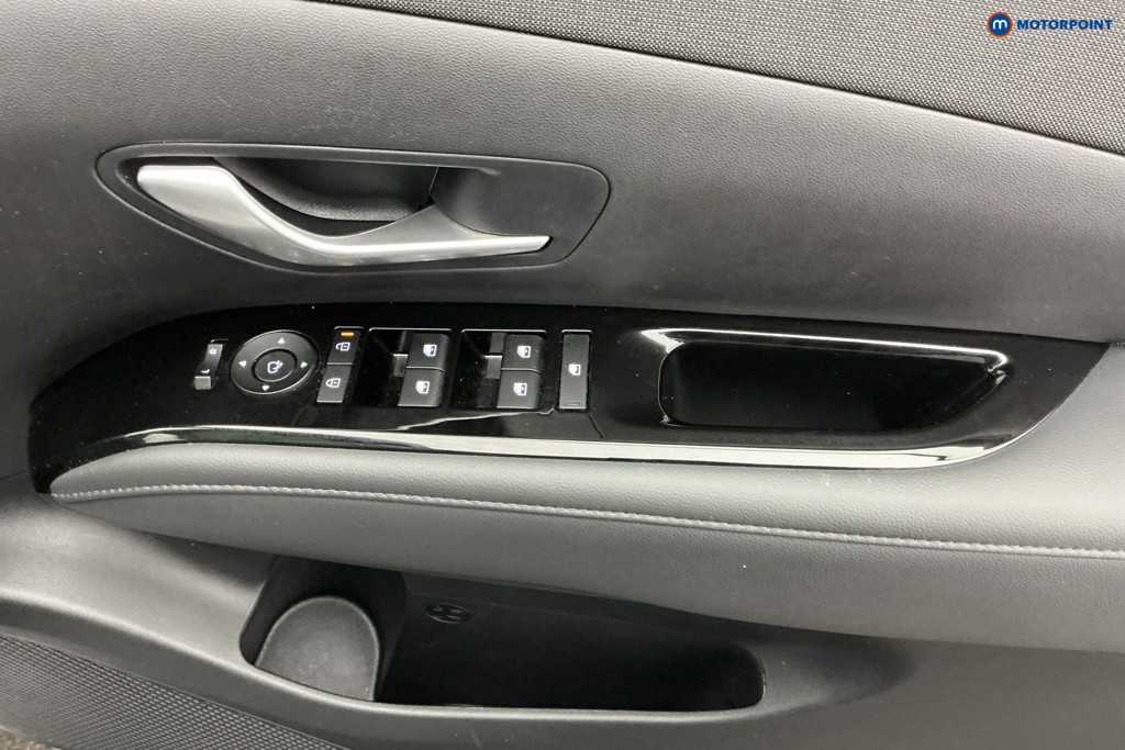 Hyundai Tucson Ultimate Automatic Petrol Plug-In Hybrid SUV - Stock Number (1618223) - 32nd supplementary image