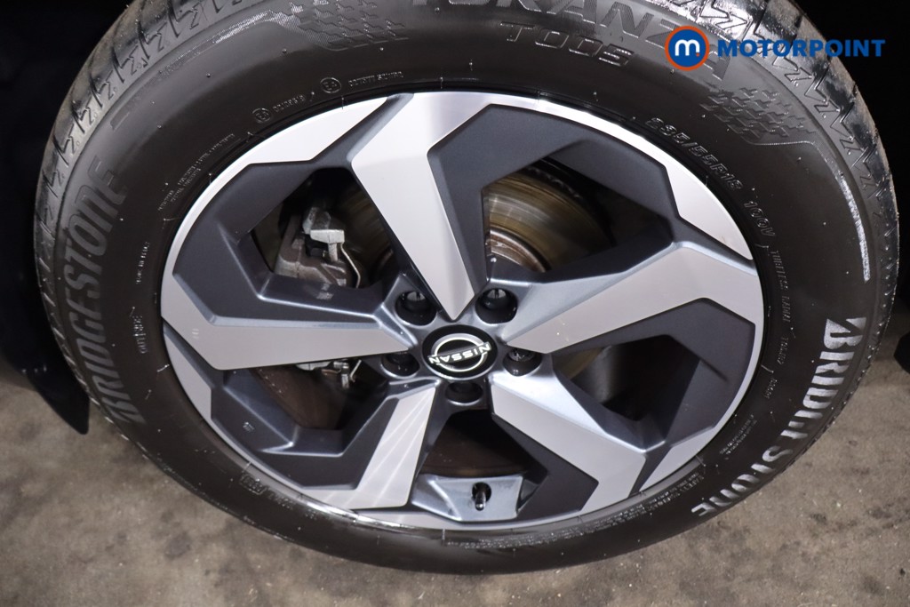 Nissan Qashqai N-Connecta Automatic Petrol SUV - Stock Number (1625054) - 11th supplementary image