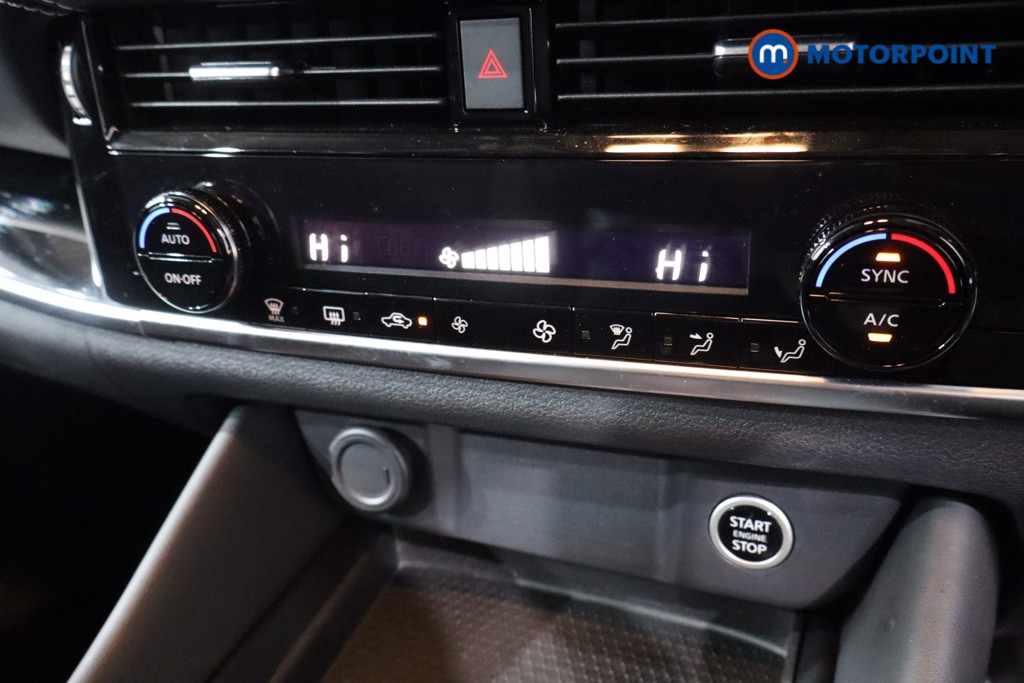 Nissan Qashqai N-Connecta Automatic Petrol SUV - Stock Number (1625054) - 14th supplementary image