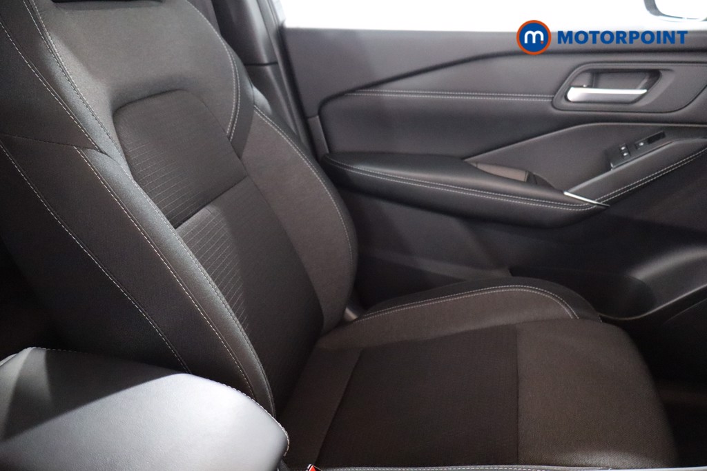 Nissan Qashqai N-Connecta Automatic Petrol SUV - Stock Number (1625054) - 20th supplementary image