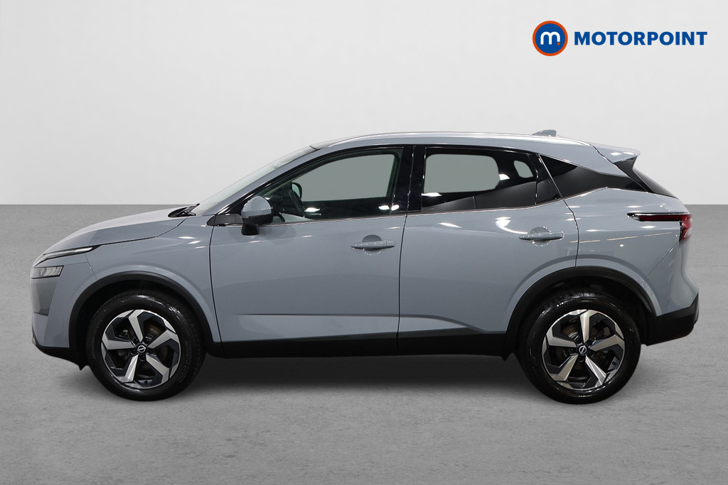 Nissan Qashqai N-Connecta Automatic Petrol SUV - Stock Number (1625054) - Passenger side