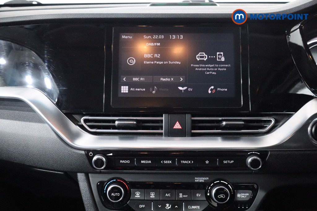 KIA E-Niro Long Range Automatic Electric SUV - Stock Number (1625789) - 2nd supplementary image