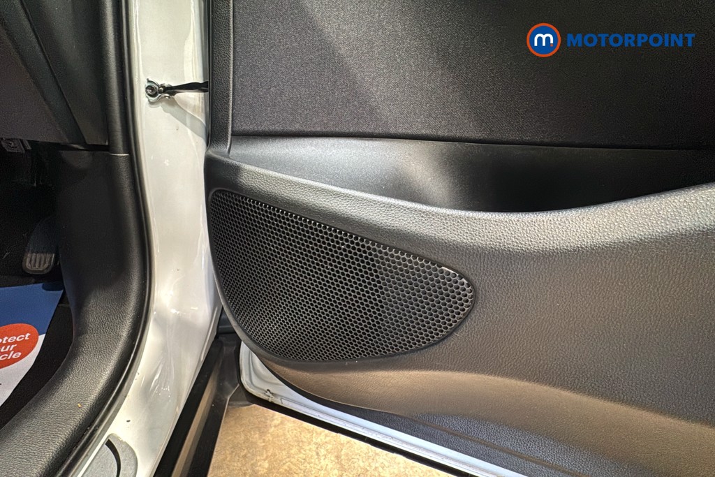 Toyota Yaris Cross Design Automatic Petrol-Electric Hybrid Estate - Stock Number (1626641) - 21st supplementary image