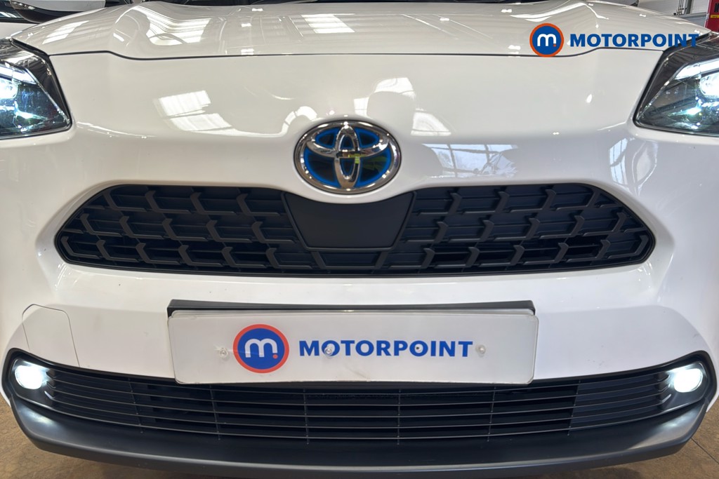 Toyota Yaris Cross Design Automatic Petrol-Electric Hybrid Estate - Stock Number (1626641) - 45th supplementary image