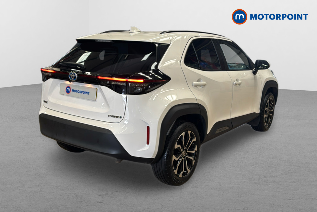 Toyota Yaris Cross Design Automatic Petrol-Electric Hybrid Estate - Stock Number (1626641) - Drivers side rear corner