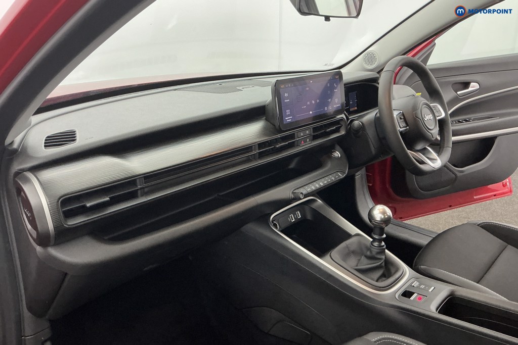 Jeep Avenger Altitude Manual Petrol SUV - Stock Number (1627641) - 10th supplementary image