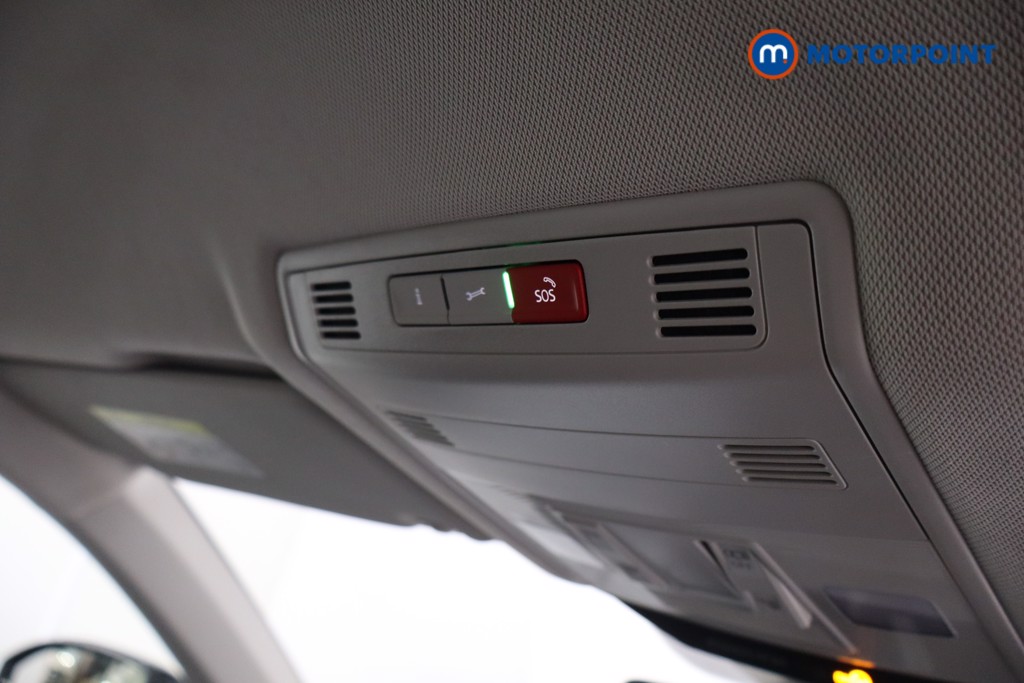 Volkswagen T-Roc Life Manual Petrol SUV - Stock Number (1628397) - 18th supplementary image