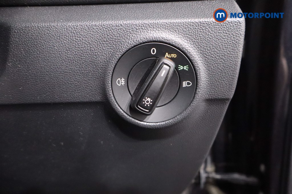 Volkswagen T-Roc Life Manual Petrol SUV - Stock Number (1628397) - 20th supplementary image