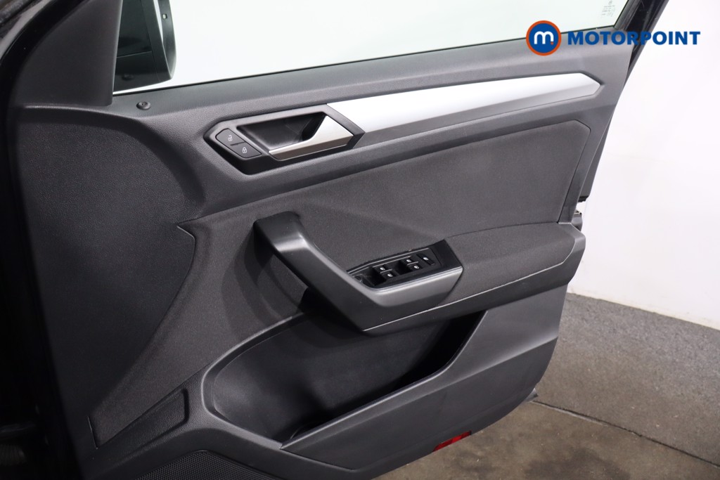 Volkswagen T-Roc Life Manual Petrol SUV - Stock Number (1628397) - 22nd supplementary image