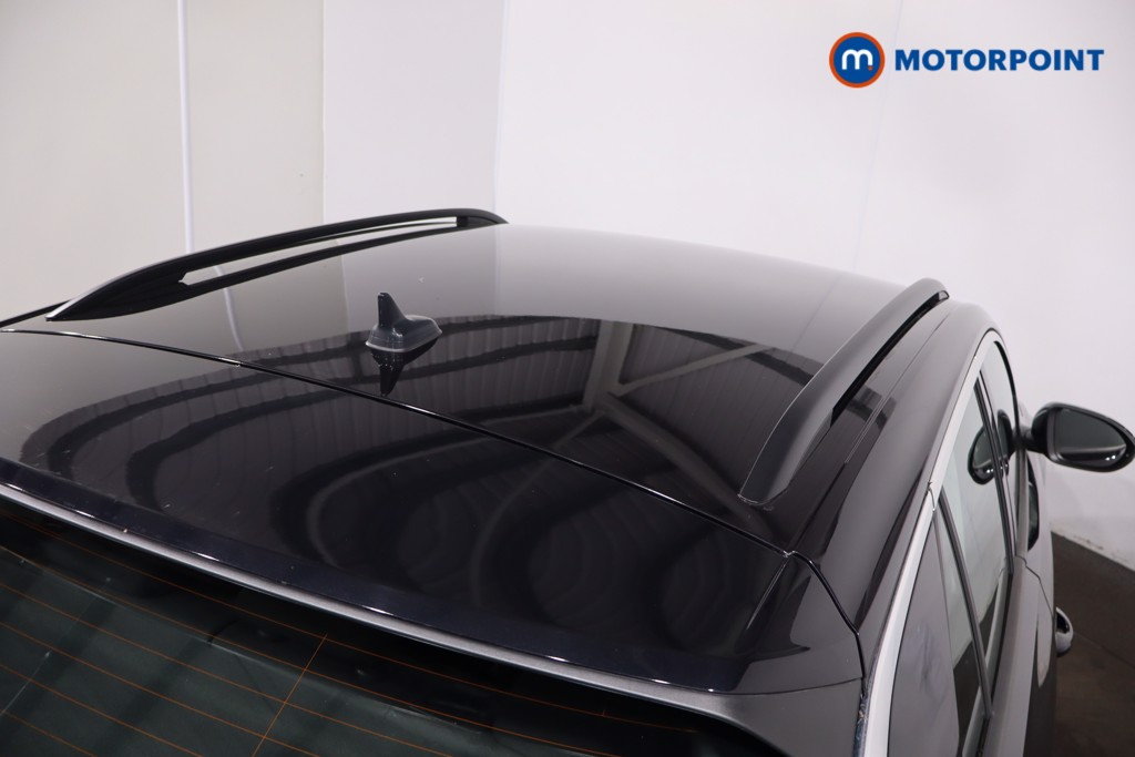 Volkswagen T-Roc Life Manual Petrol SUV - Stock Number (1628397) - 28th supplementary image