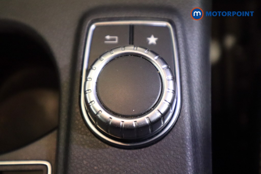 Mercedes-Benz GLA Urban Edition Automatic Petrol SUV - Stock Number (1579467) - 26th supplementary image