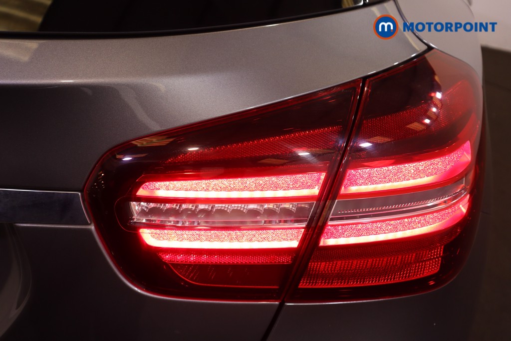 Mercedes-Benz GLA Urban Edition Automatic Petrol SUV - Stock Number (1579467) - 32nd supplementary image