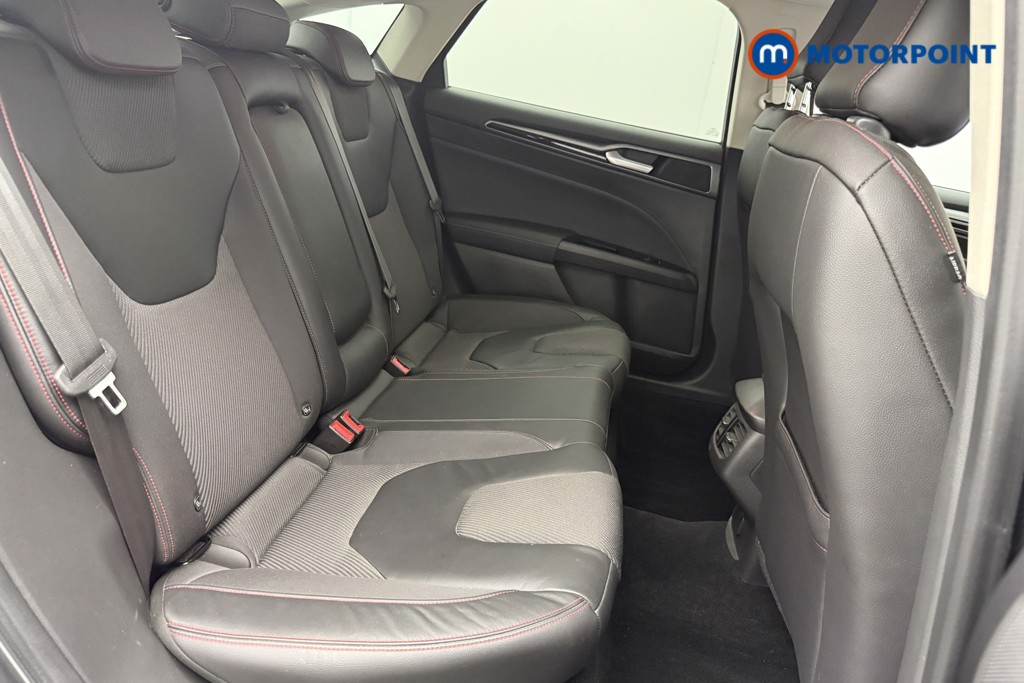 Ford Mondeo St-Line X Manual Diesel Hatchback - Stock Number (1607450) - 9th supplementary image