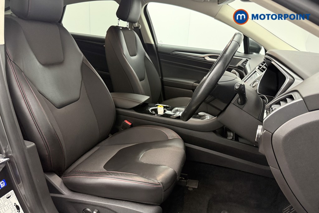 Ford Mondeo St-Line X Manual Diesel Hatchback - Stock Number (1607450) - 10th supplementary image