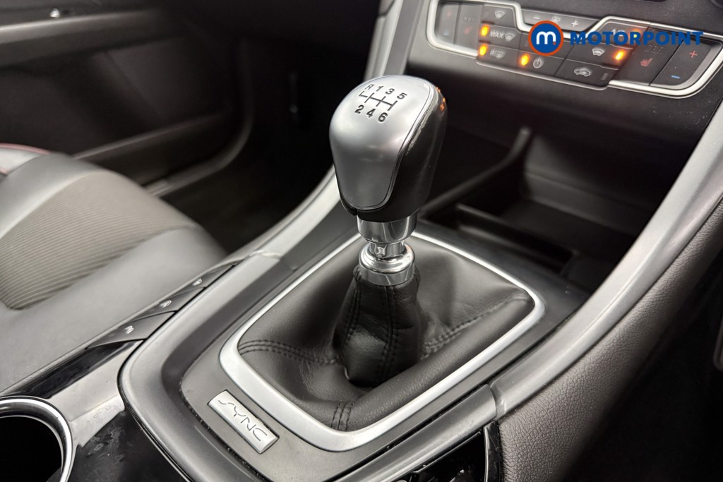 Ford Mondeo St-Line X Manual Diesel Hatchback - Stock Number (1607450) - 18th supplementary image