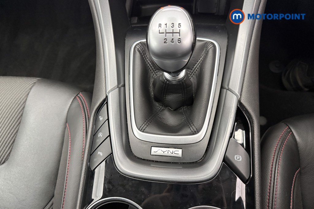 Ford Mondeo St-Line X Manual Diesel Hatchback - Stock Number (1607450) - 19th supplementary image