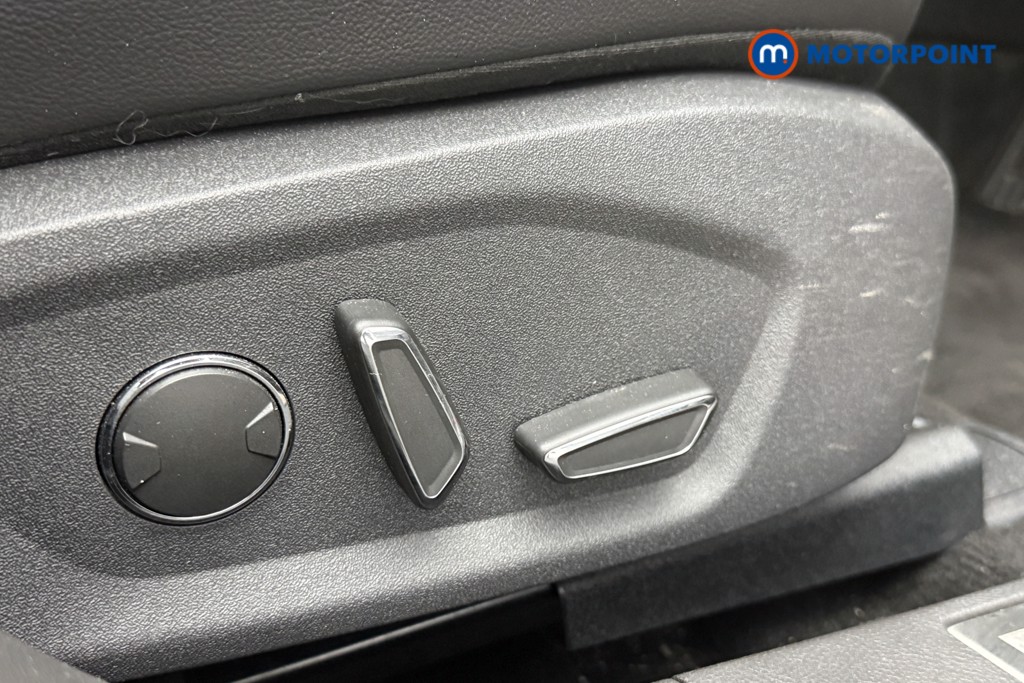 Ford Mondeo St-Line X Manual Diesel Hatchback - Stock Number (1607450) - 23rd supplementary image