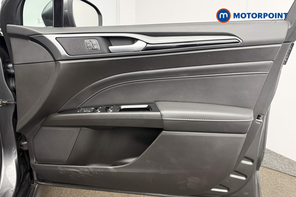 Ford Mondeo St-Line X Manual Diesel Hatchback - Stock Number (1607450) - 26th supplementary image