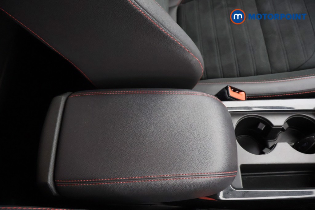 Ford Kuga St-Line Manual Petrol SUV - Stock Number (1610169) - 18th supplementary image