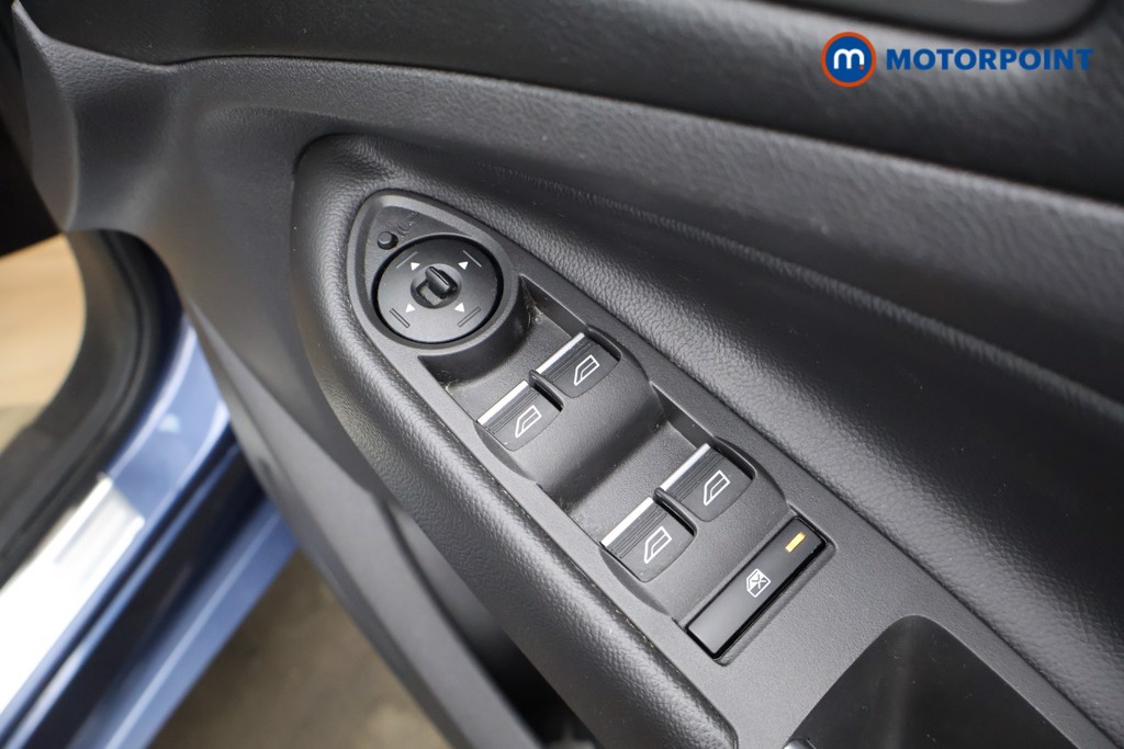 Ford Kuga St-Line Manual Petrol SUV - Stock Number (1610169) - 20th supplementary image