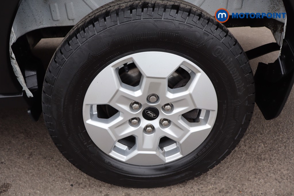 Ford Transit Limited Automatic Diesel Medium Roof Van - Stock Number (1611442) - 10th supplementary image