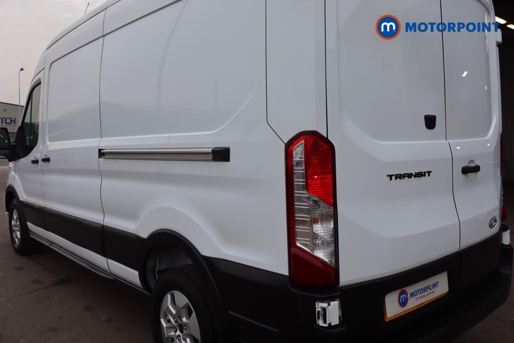 Ford Transit Limited Automatic Diesel Medium Roof Van - Stock Number (1611442) - 30th supplementary image