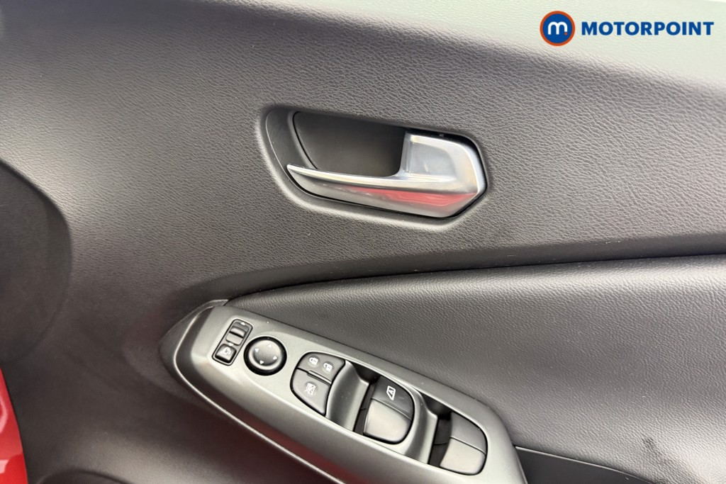 Nissan Juke Acenta Premium Manual Petrol SUV - Stock Number (1612046) - 8th supplementary image