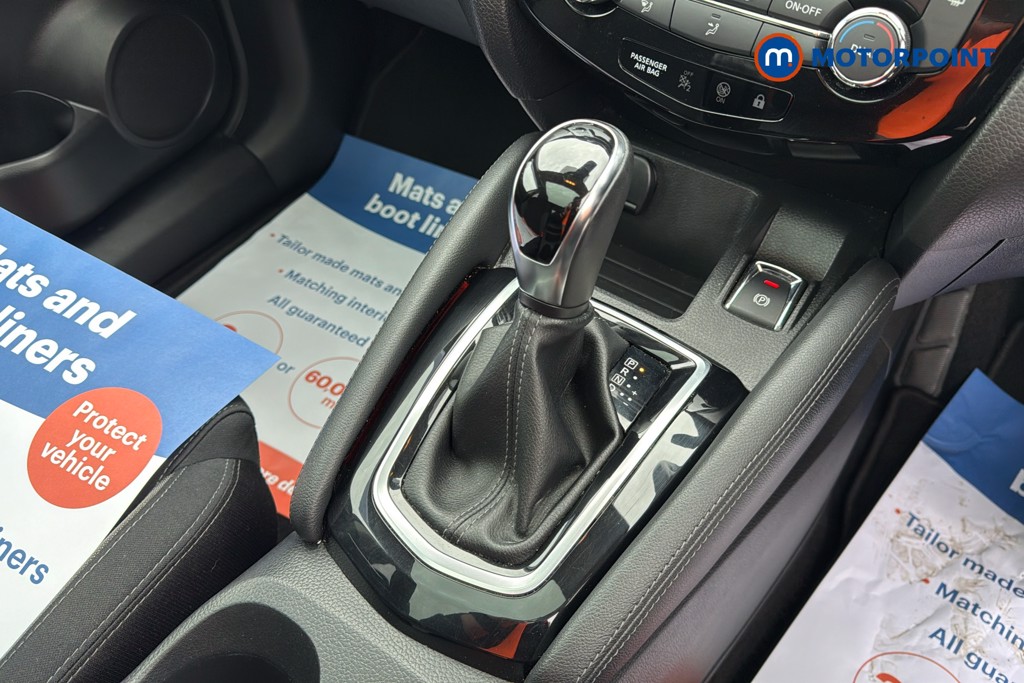 Nissan Qashqai N-Connecta Automatic Diesel SUV - Stock Number (1613563) - 15th supplementary image