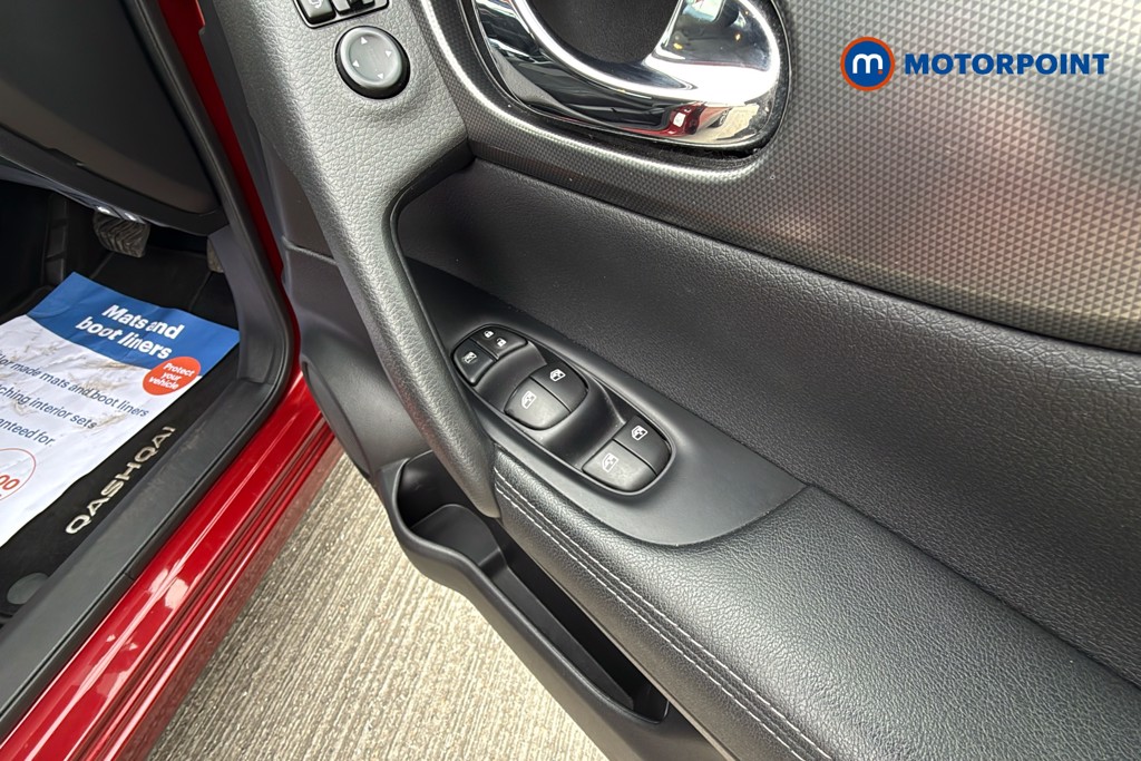 Nissan Qashqai N-Connecta Automatic Diesel SUV - Stock Number (1613563) - 20th supplementary image