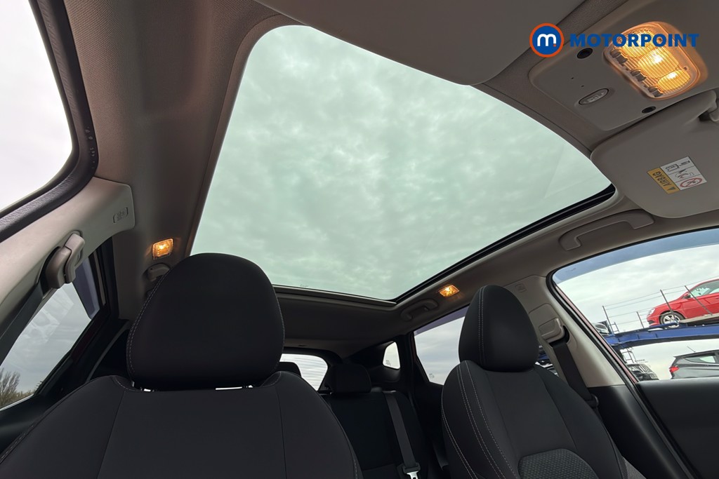 Nissan Qashqai N-Connecta Automatic Diesel SUV - Stock Number (1613563) - 32nd supplementary image