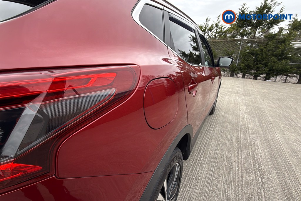 Nissan Qashqai N-Connecta Automatic Diesel SUV - Stock Number (1613563) - 41st supplementary image