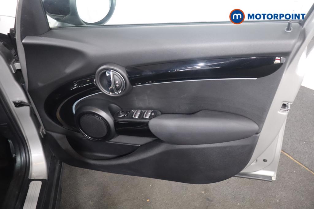 Mini Hatchback Cooper Classic Automatic Petrol Hatchback - Stock Number (1613863) - 10th supplementary image