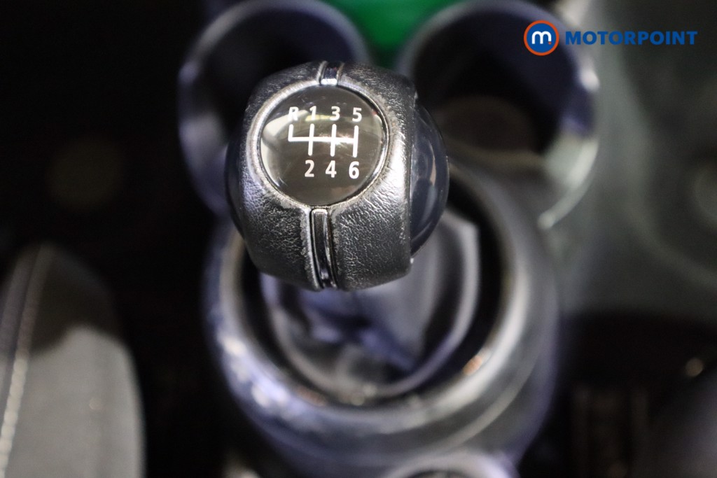 Mini Hatchback Cooper S Classic Manual Petrol Hatchback - Stock Number (1614068) - 5th supplementary image