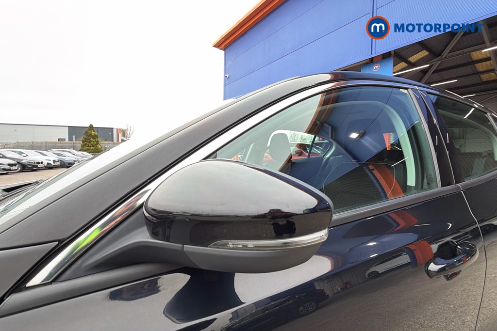 Ford Focus Titanium Manual Petrol Hatchback - Stock Number (1615246) - 43rd supplementary image