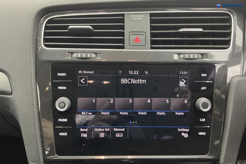 Volkswagen Golf SE Automatic Diesel Hatchback - Stock Number (1616112) - 2nd supplementary image