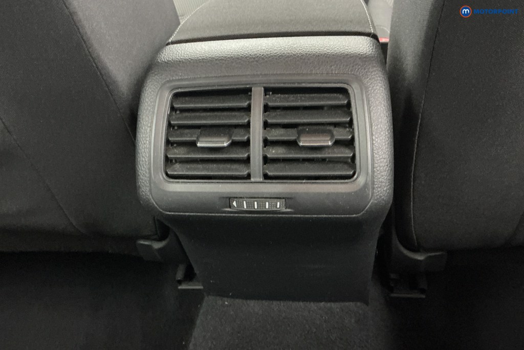 Volkswagen Golf SE Automatic Diesel Hatchback - Stock Number (1616112) - 15th supplementary image